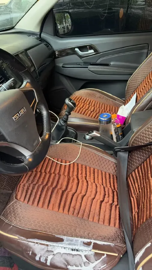 2019 Isuzu LingTuo 2.5T 129HP L4 6MT,autocango,china used car exporter,china ev exporter,chinese used car exporter,chinese used ev exporter