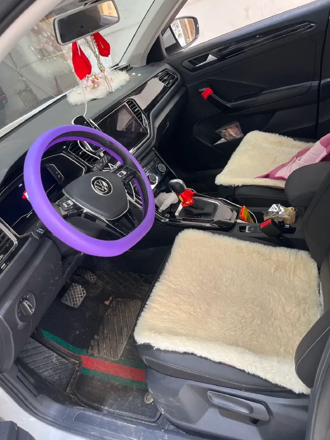 2021 Volkswagen T-Roc 1.4T 150HP L4 7DCT,autocango,china used car exporter,china ev exporter,chinese used car exporter,chinese used ev exporter