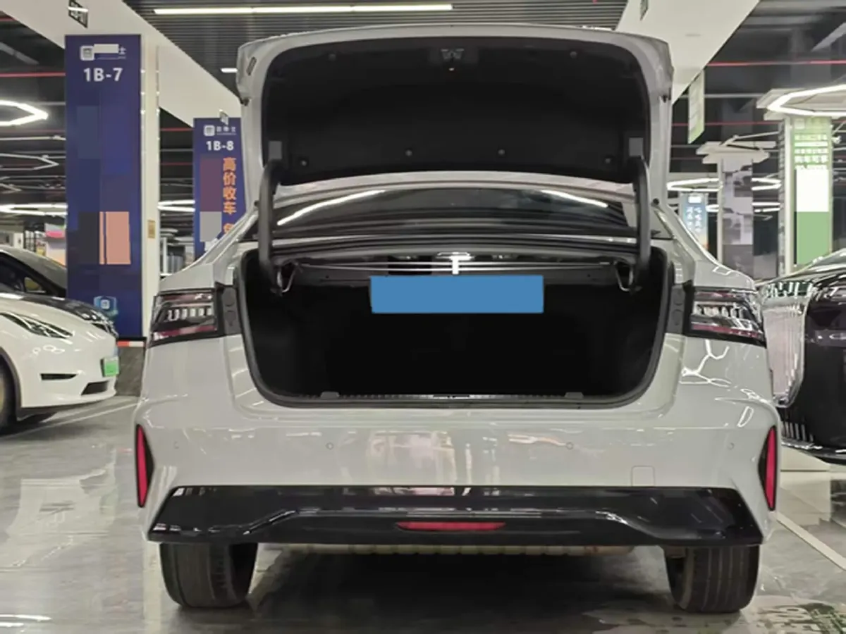 2024 Fulwin FulwinA8 1.5T 156HP L4 1DHT PHEV 18.3KWH,autocango,china used car exporter,china ev exporter,chinese used car exporter,chinese used ev exporter