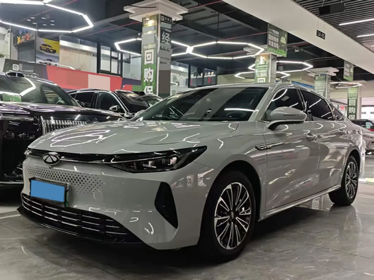 2024 Fulwin FulwinA8 1.5T 156HP L4 1DHT PHEV 18.3KWH,autocango,china used car exporter,china ev exporter,chinese used car exporter,chinese used ev exporter