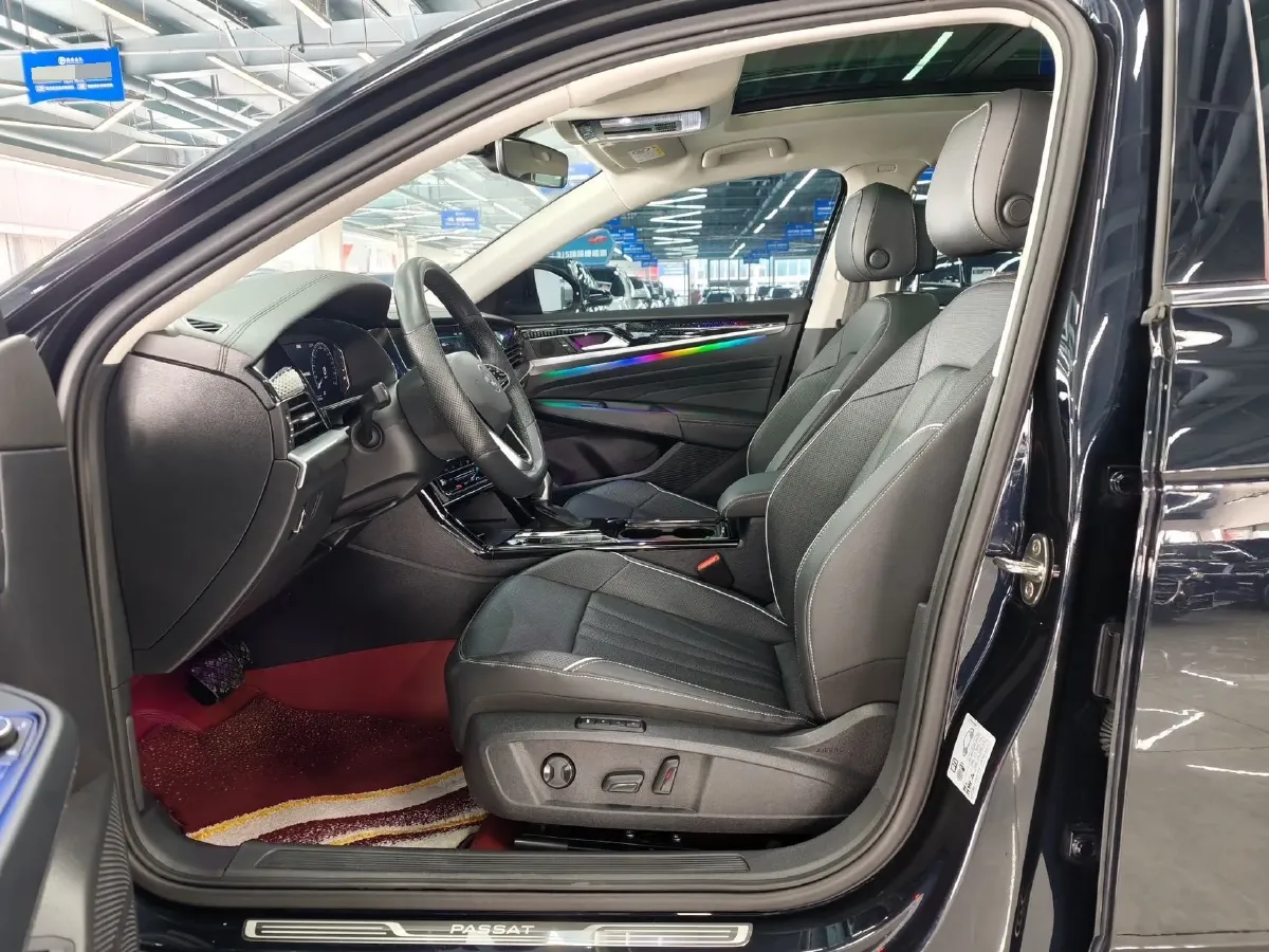 2024 Volkswagen Passat 2.0T 220HP L4 7DCT,autocango,china used car exporter,china ev exporter,chinese used car exporter,chinese used ev exporter