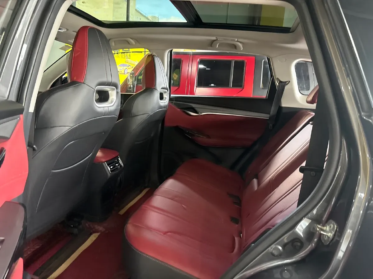 2021 ChangAn CS75 Plus 1.5T 178HP L4 6AT,autocango,china used car exporter,china ev exporter,chinese used car exporter,chinese used ev exporter