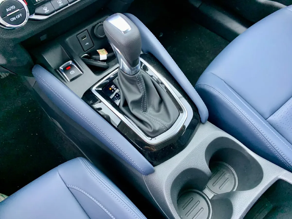 2025 Nissan Qashqai 2.0L 151HP L4 CVT,autocango,china used car exporter,china ev exporter,chinese used car exporter,chinese used ev exporter