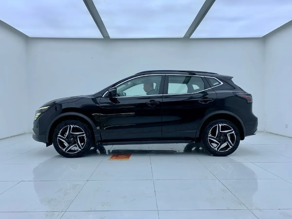2025 Nissan Qashqai 2.0L 151HP L4 CVT,autocango,china used car exporter,china ev exporter,chinese used car exporter,chinese used ev exporter
