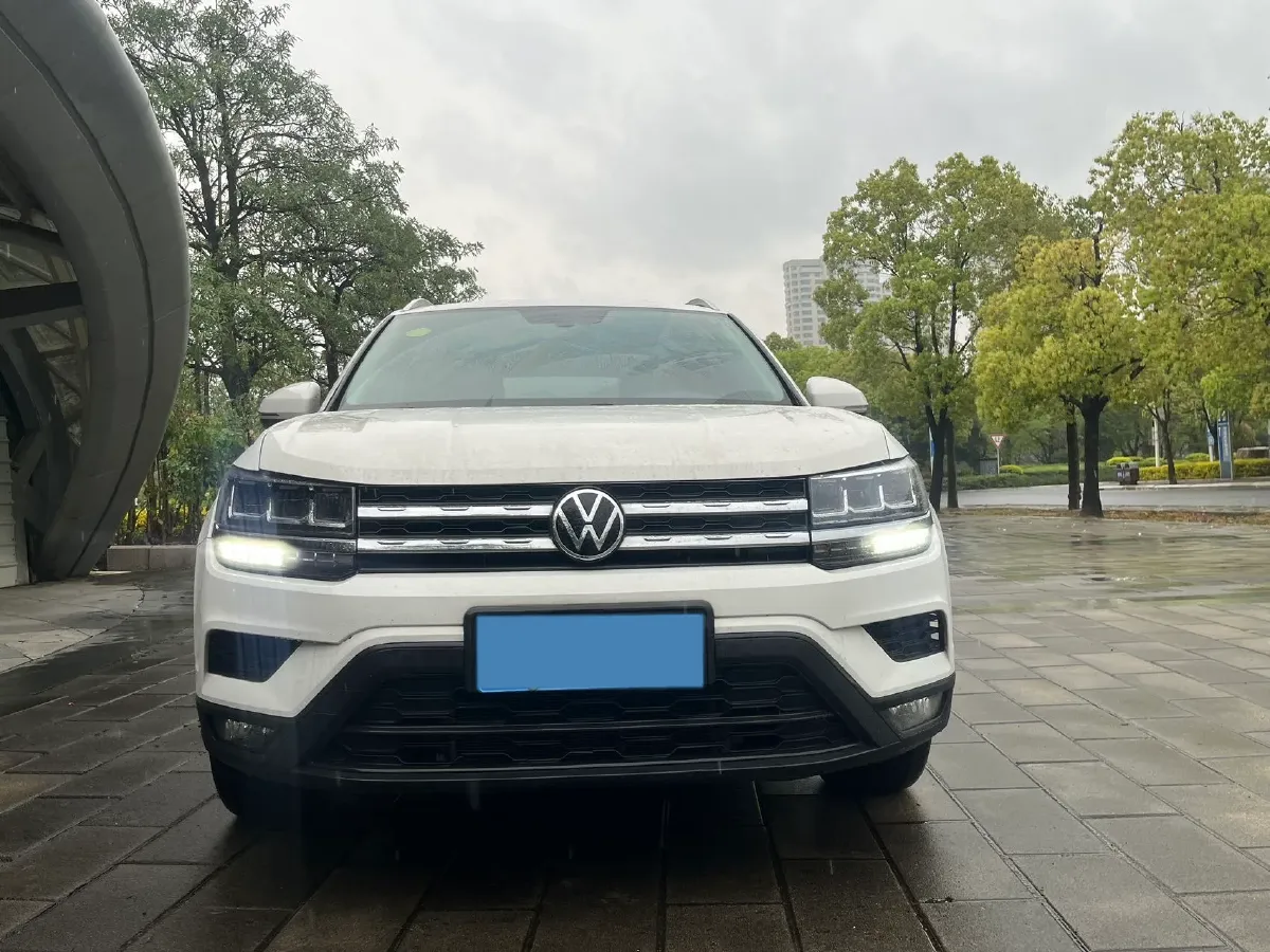 2021 Volkswagen Tharu 1.4T 150HP L4 7DCT,autocango,china used car exporter,china ev exporter,chinese used car exporter,chinese used ev exporter