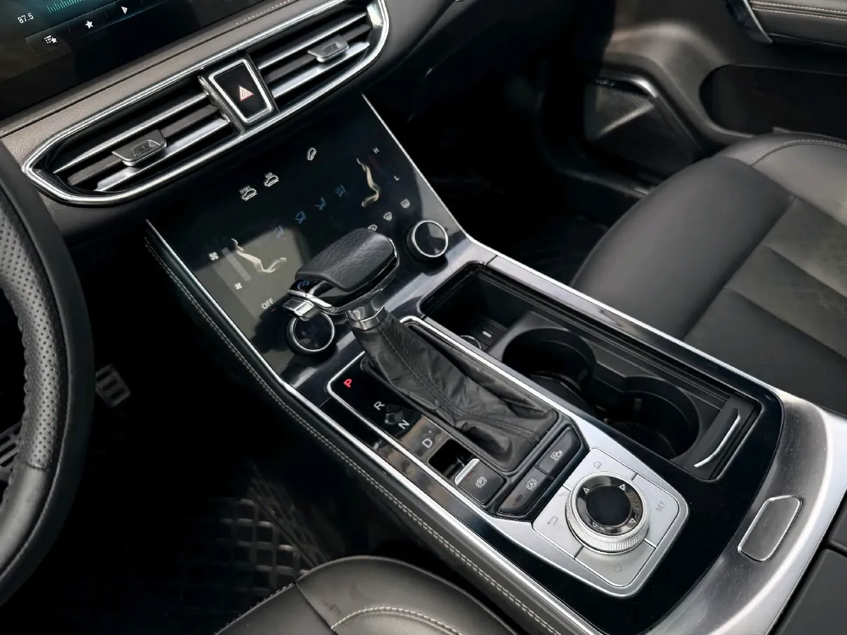 2020 Jetour X90 1.6T 197HP L4 7DCT,autocango,china used car exporter,china ev exporter,chinese used car exporter,chinese used ev exporter