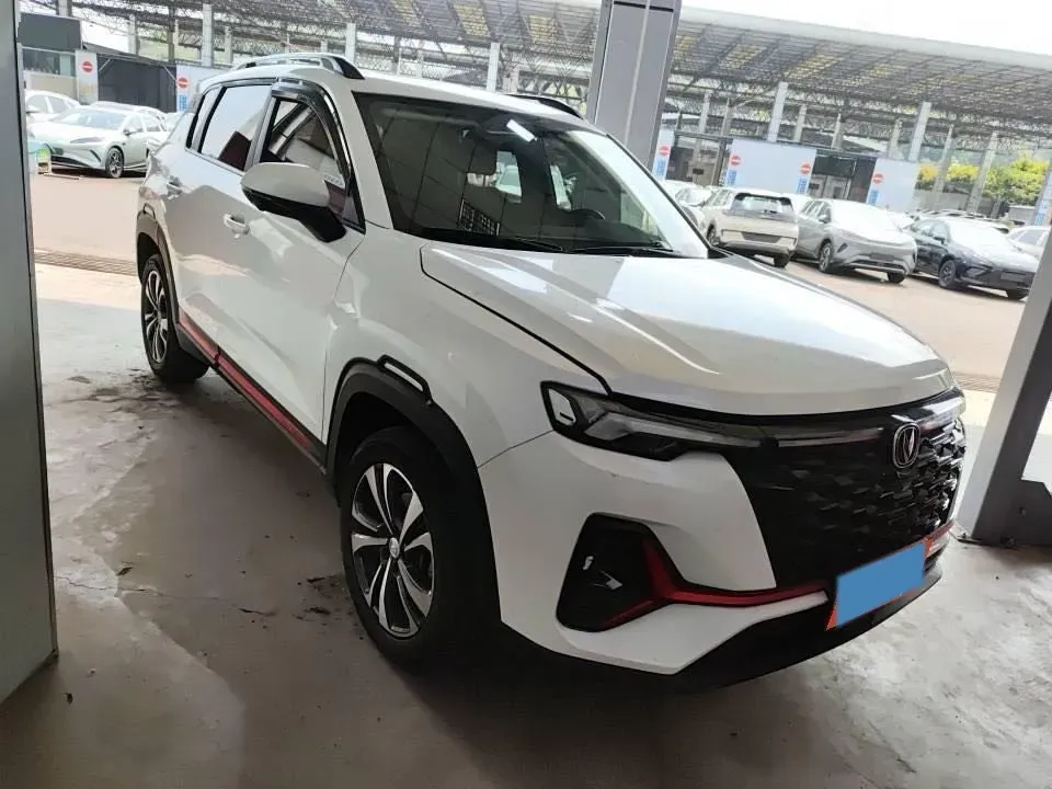 2023 ChangAn CS35 Plus 1.4T 160HP L4 7DCT,autocango,china used car exporter,china ev exporter,chinese used car exporter,chinese used ev exporter