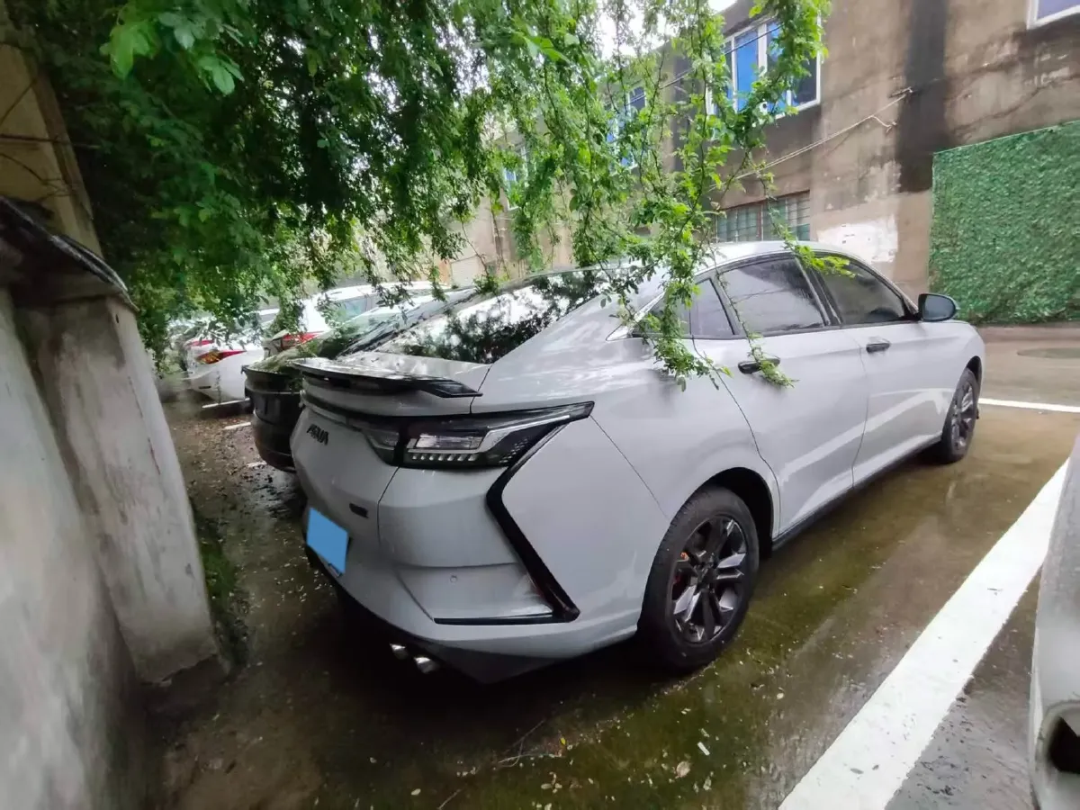 2024 DongFeng Aeolus YiXuan 1.5T 197HP L4 6DCT,autocango,china used car exporter,china ev exporter,chinese used car exporter,chinese used ev exporter