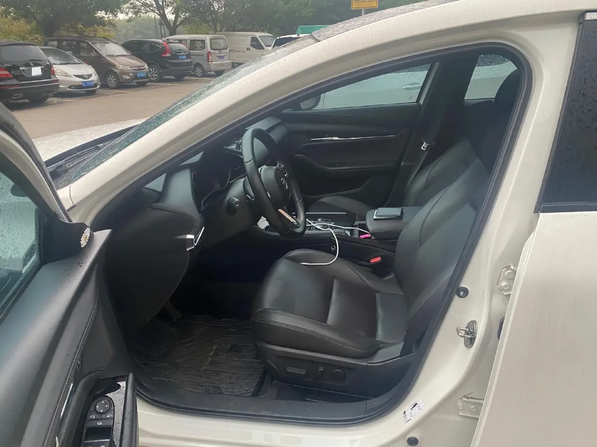 2023 Mazda 3 Axela 2.0L 158HP L4 6AT,autocango,china used car exporter,china ev exporter,chinese used car exporter,chinese used ev exporter