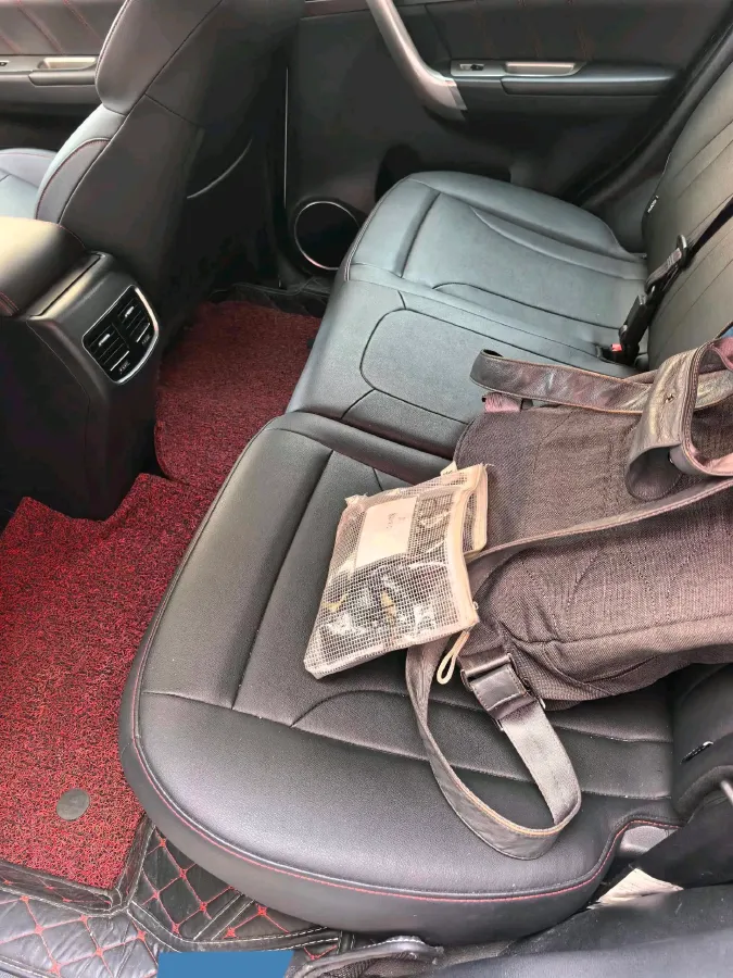 2019 Haval M6 1.5T 150HP L4 7DCT,autocango,china used car exporter,china ev exporter,chinese used car exporter,chinese used ev exporter