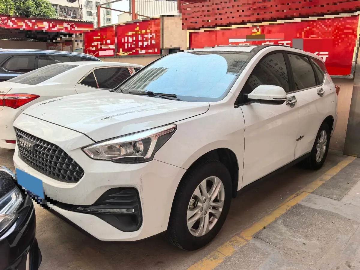 2019 Haval M6 1.5T 150HP L4 7DCT,autocango,china used car exporter,china ev exporter,chinese used car exporter,chinese used ev exporter