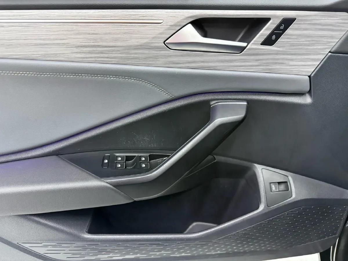 2023 Volkswagen Sagitar 1.4T 150HP L4 7DCT,autocango,china used car exporter,china ev exporter,chinese used car exporter,chinese used ev exporter