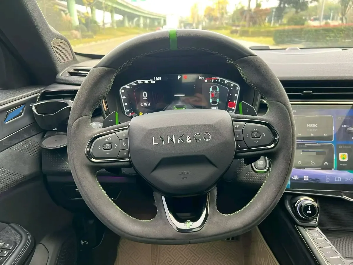 2022 LYNK&CO 05 2.0T 265HP L4 8AT,autocango,china used car exporter,china ev exporter,chinese used car exporter,chinese used ev exporter