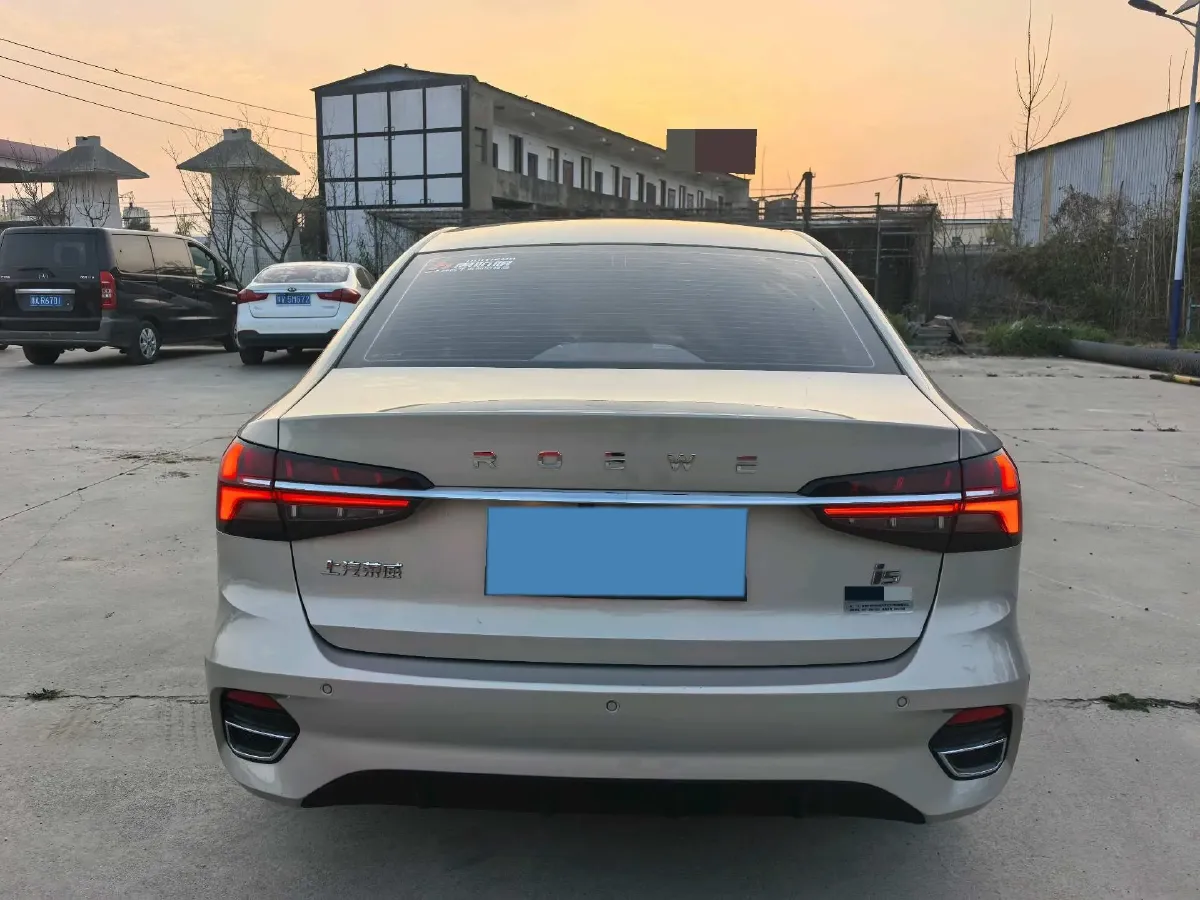 2021 Roewe i5 1.5L 120HP L4 CVT,autocango,china used car exporter,china ev exporter,chinese used car exporter,chinese used ev exporter