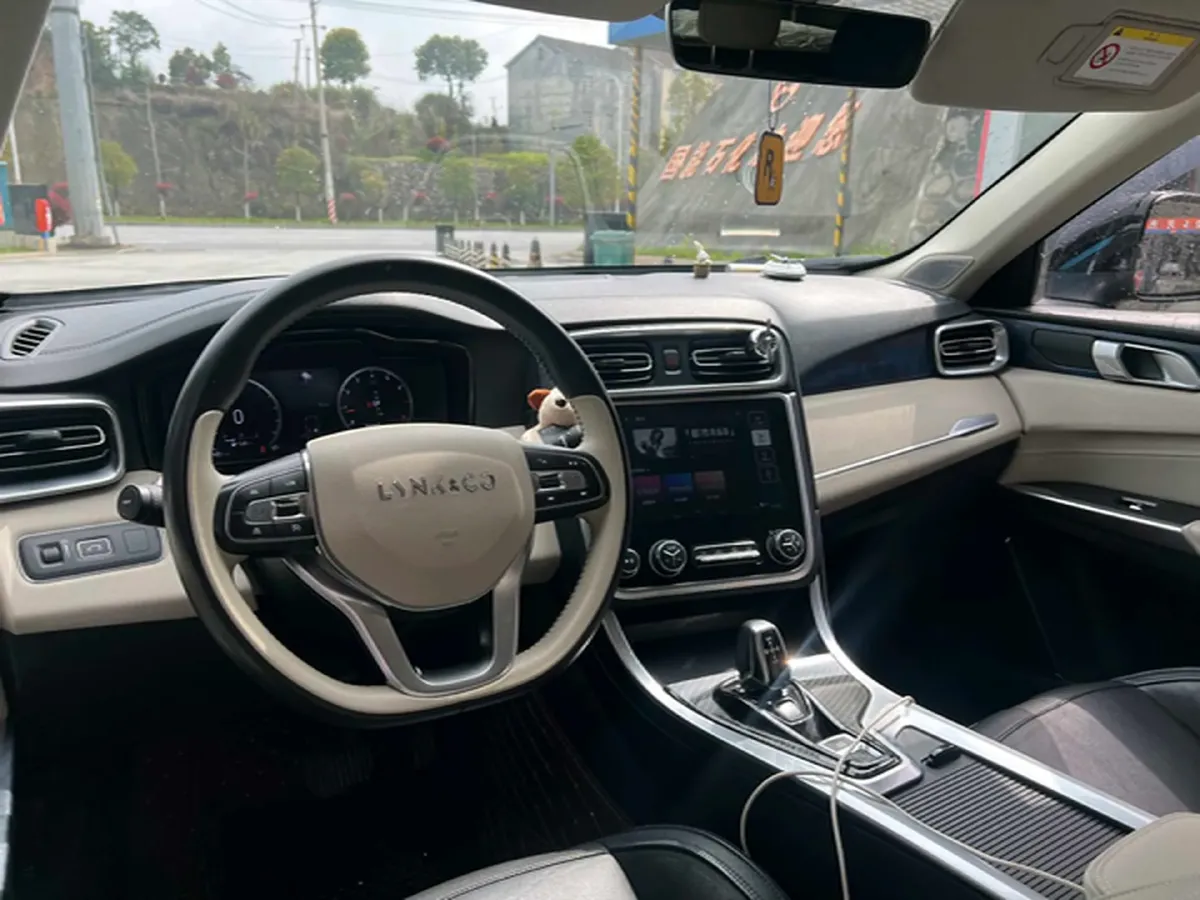 2017 Foton Sauvana 2.0T 218HP L4 6AT,autocango,china used car exporter,china ev exporter,chinese used car exporter,chinese used ev exporter