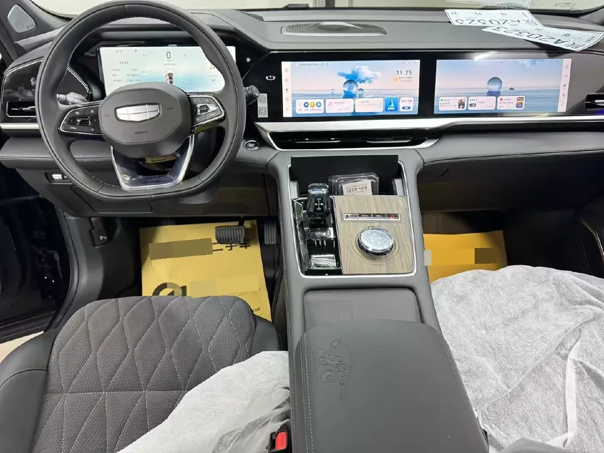 2025 Geely Monjaro 2.0T 238HP L4 8AT,autocango,china used car exporter,china ev exporter,chinese used car exporter,chinese used ev exporter