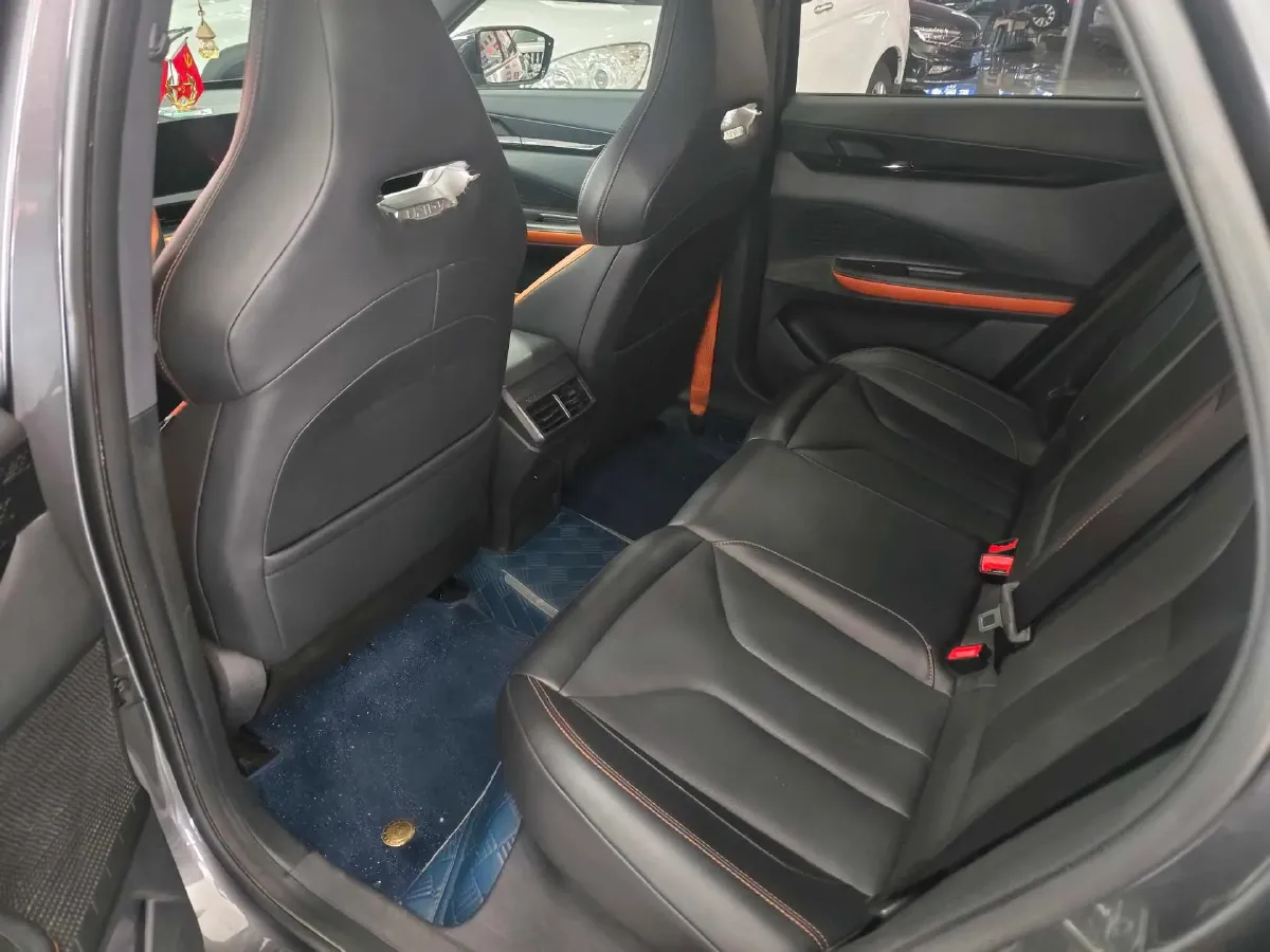 2023 ChangAn UNI-V 1.5T 188HP L4 7DCT,autocango,china used car exporter,china ev exporter,chinese used car exporter,chinese used ev exporter