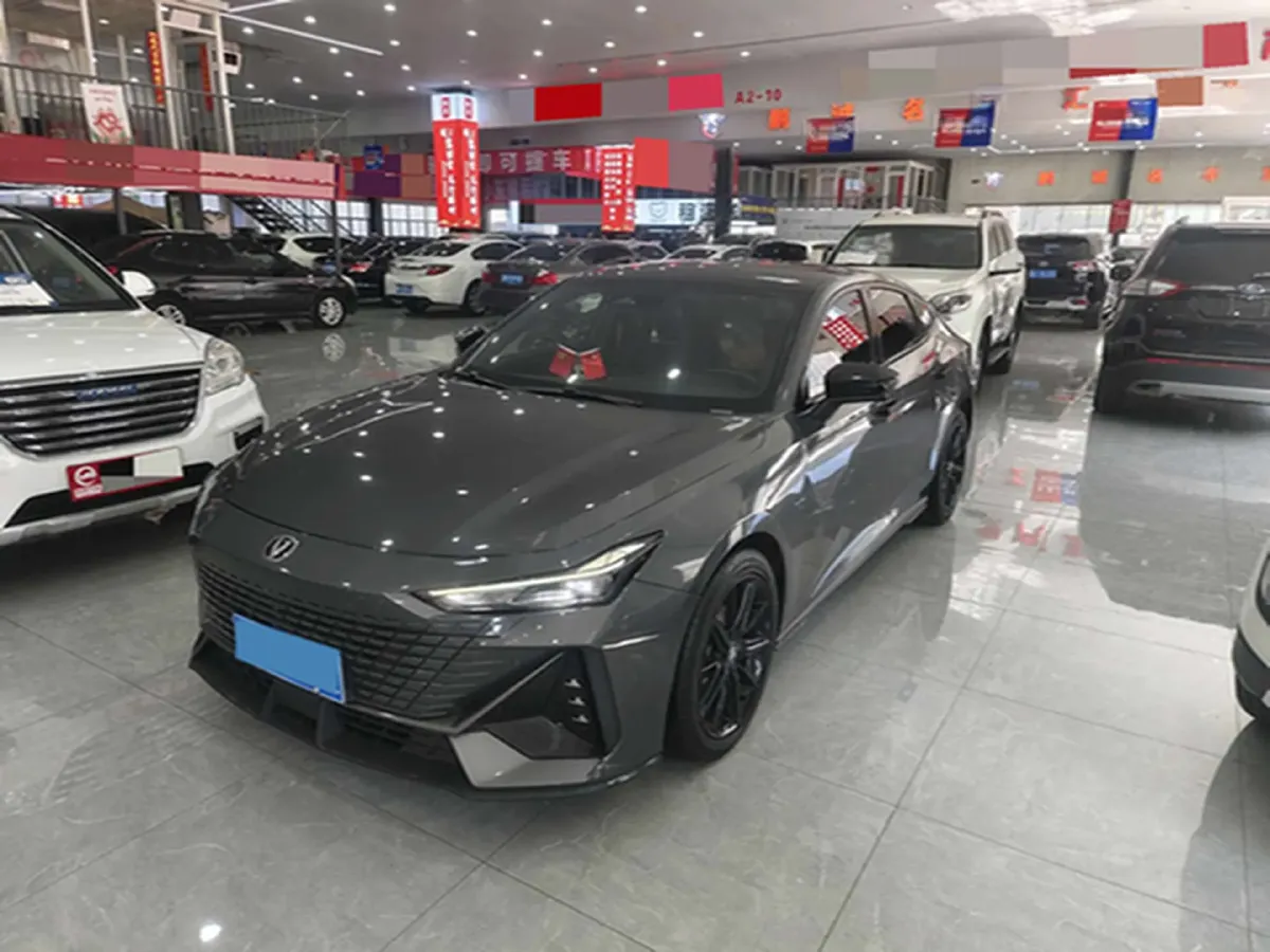 2023 ChangAn UNI-V 1.5T 188HP L4 7DCT,autocango,china used car exporter,china ev exporter,chinese used car exporter,chinese used ev exporter