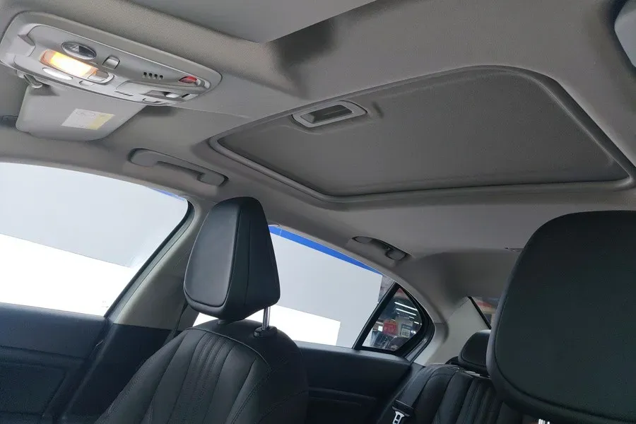 2022 Peugeot 408 1.6T 170HP L4 6AT,autocango,china used car exporter,china ev exporter,chinese used car exporter,chinese used ev exporter