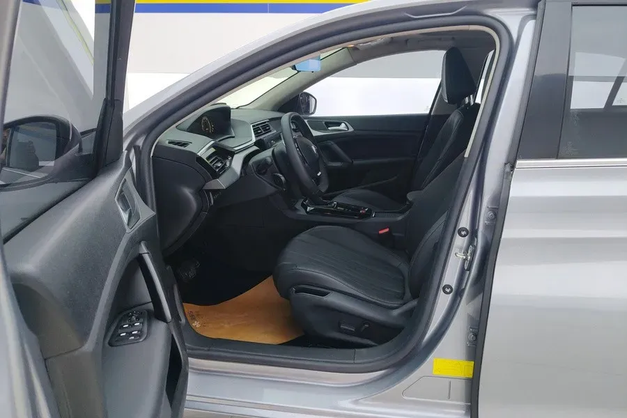 2022 Peugeot 408 1.6T 170HP L4 6AT,autocango,china used car exporter,china ev exporter,chinese used car exporter,chinese used ev exporter