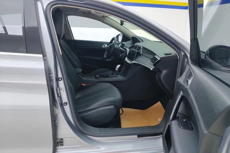 2022 Peugeot 408 1.6T 170HP L4 6AT,autocango,china used car exporter,china ev exporter,chinese used car exporter,chinese used ev exporter