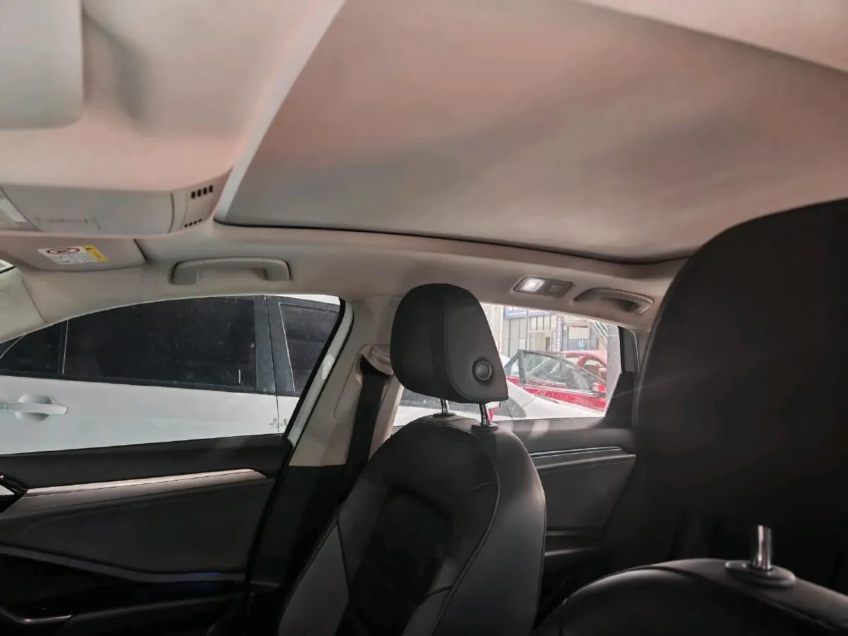 2019 Jeep Renegade 1.3T 173HP L4 7DCT,autocango,china used car exporter,china ev exporter,chinese used car exporter,chinese used ev exporter