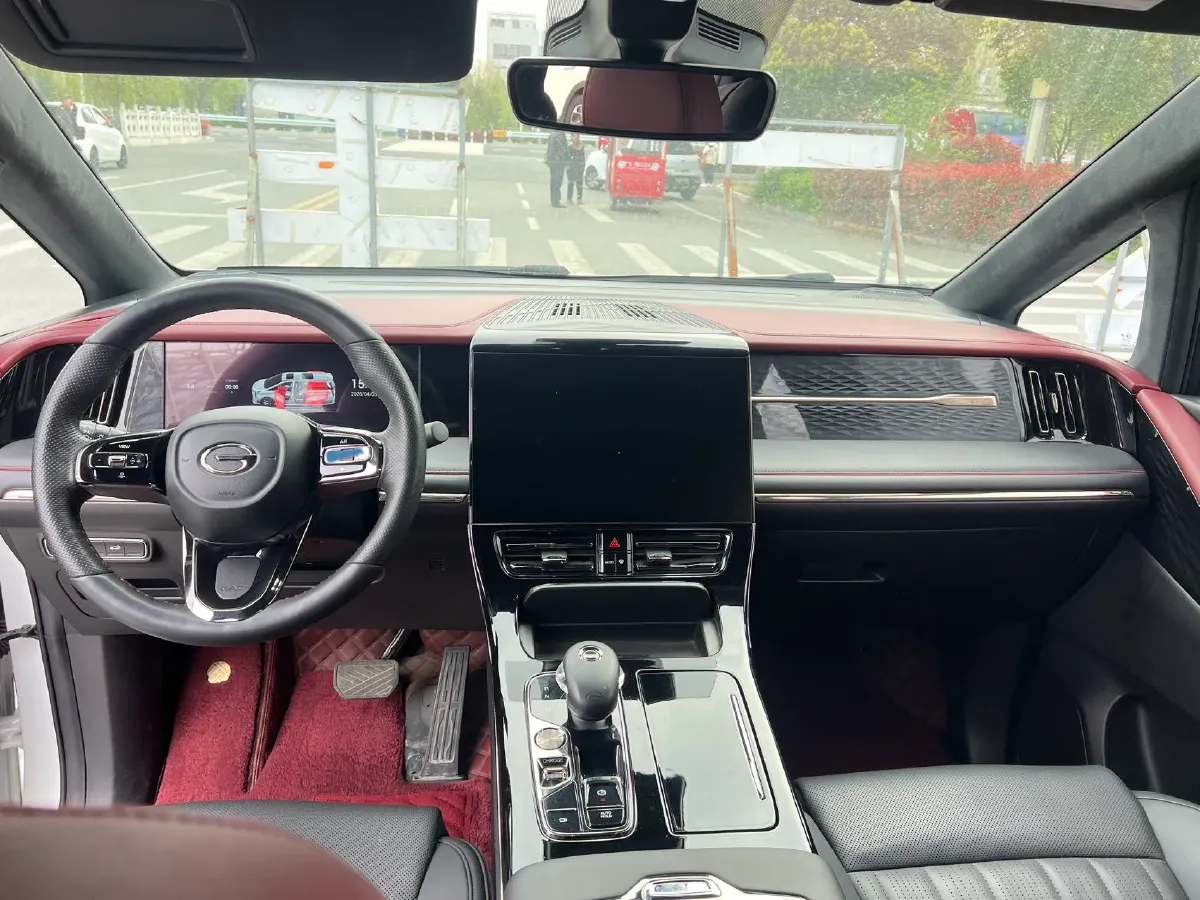 2023 GAC Trumpchi M8 2.0T 252HP L4 8AT,autocango,china used car exporter,china ev exporter,chinese used car exporter,chinese used ev exporter