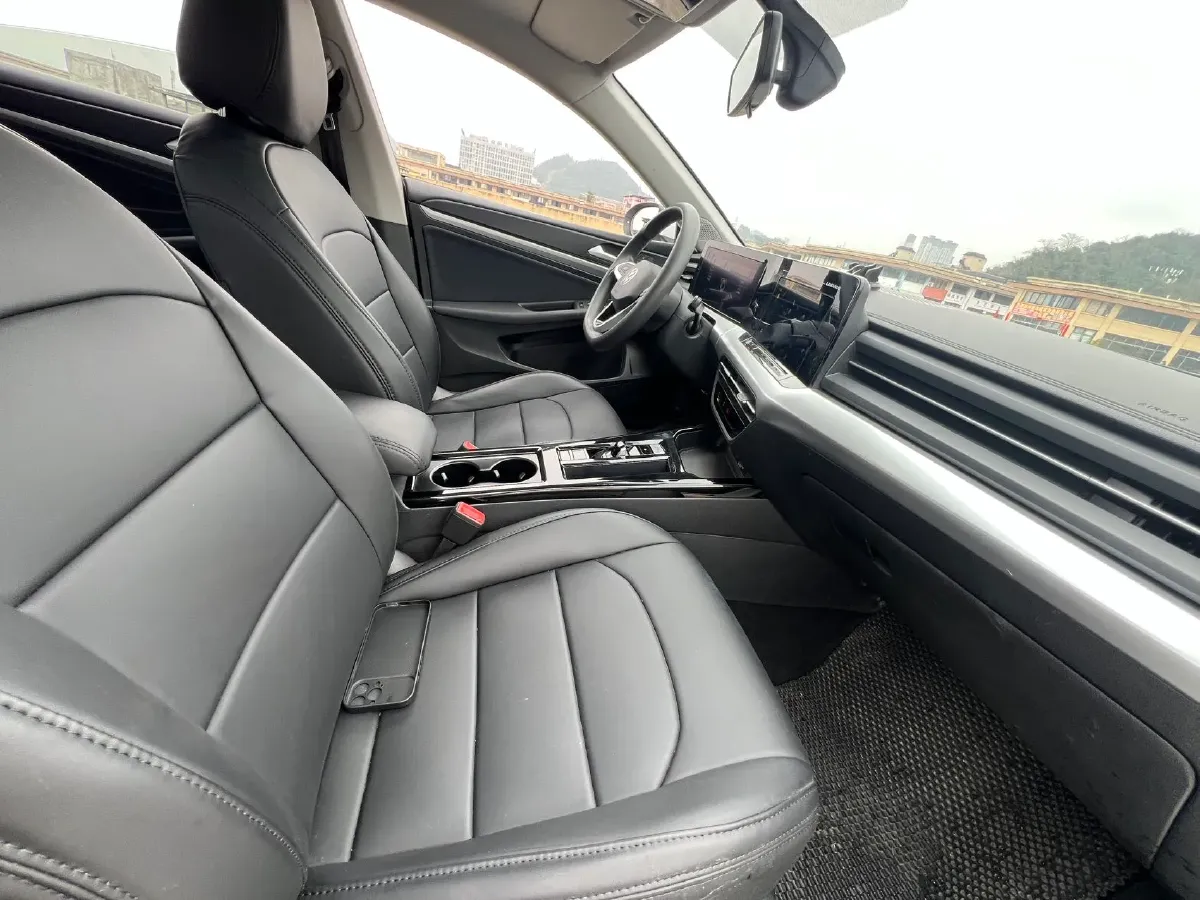 2024 Volkswagen Lamando 1.2T 116HP L4 7DCT,autocango,china used car exporter,china ev exporter,chinese used car exporter,chinese used ev exporter