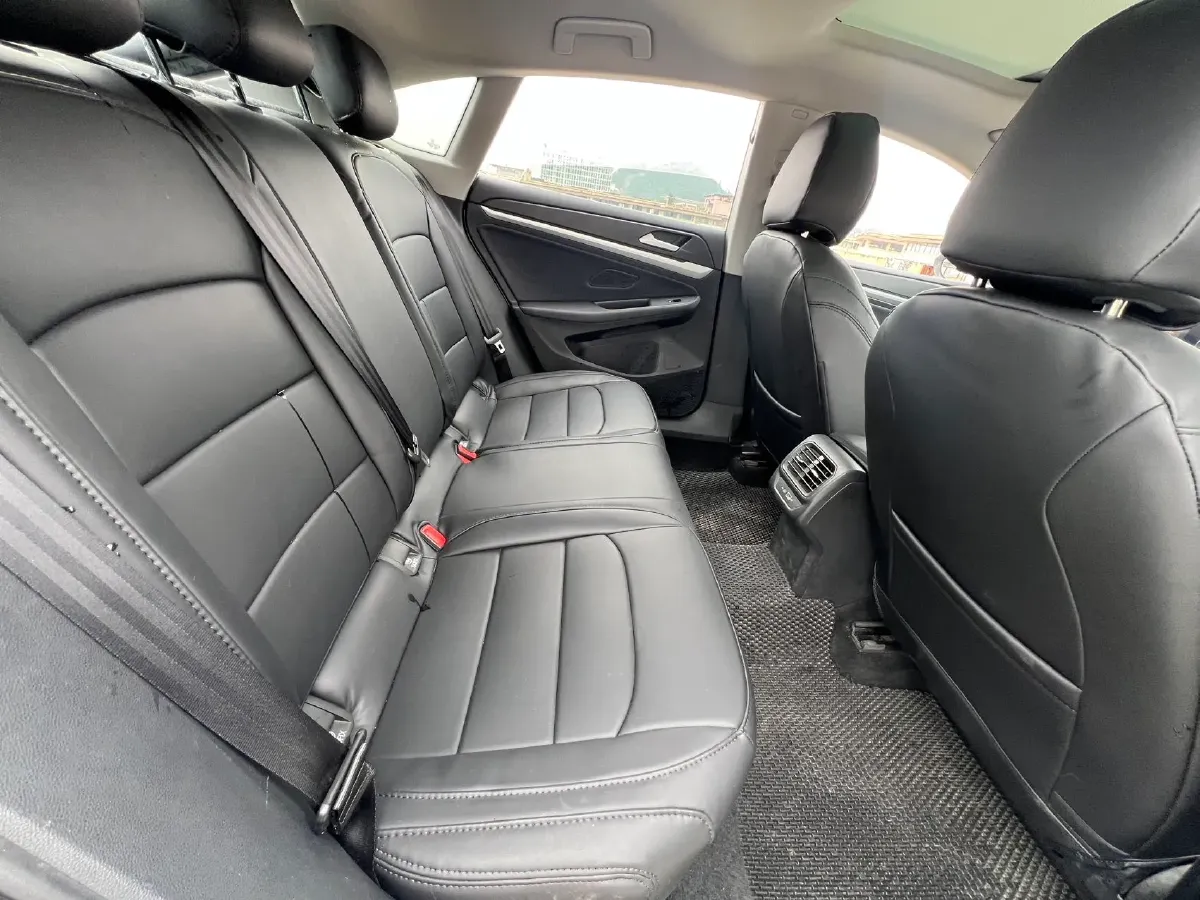 2024 Volkswagen Lamando 1.2T 116HP L4 7DCT,autocango,china used car exporter,china ev exporter,chinese used car exporter,chinese used ev exporter