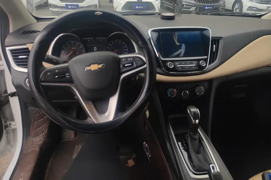 2022 Chevrolet Monza 1.5L 113HP L4 6AT,autocango,china used car exporter,china ev exporter,chinese used car exporter,chinese used ev exporter