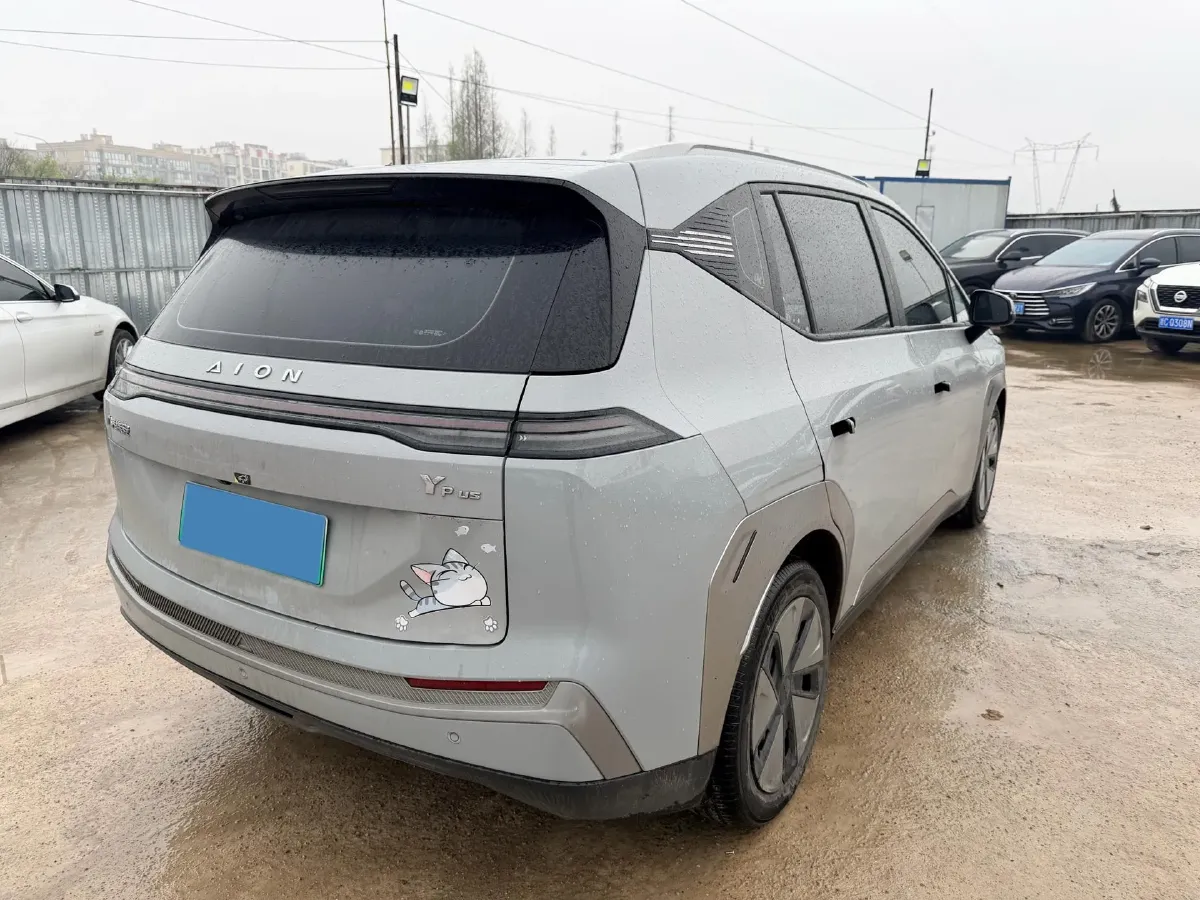 2024 Leapmotor C11 1.5L 95HP L4 REEV 43.74KWH,autocango,china used car exporter,china ev exporter,chinese used car exporter,chinese used ev exporter