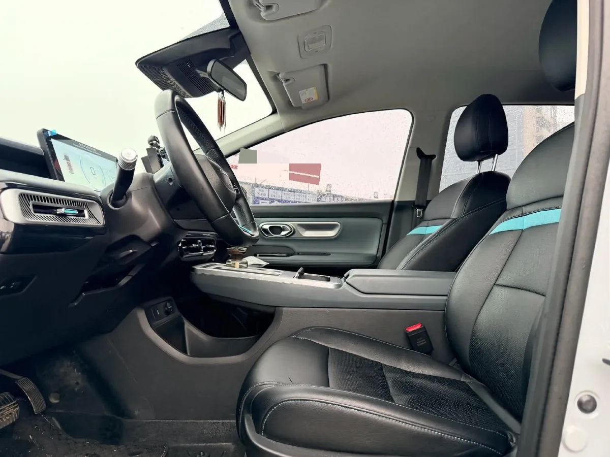 2024 Leapmotor C11 1.5L 95HP L4 REEV 43.74KWH,autocango,china used car exporter,china ev exporter,chinese used car exporter,chinese used ev exporter