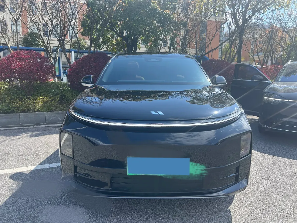 2024 Li L6 Range Extended 154HP L4 REEV 36.8KWH,autocango,china used car exporter,china ev exporter,chinese used car exporter,chinese used ev exporter