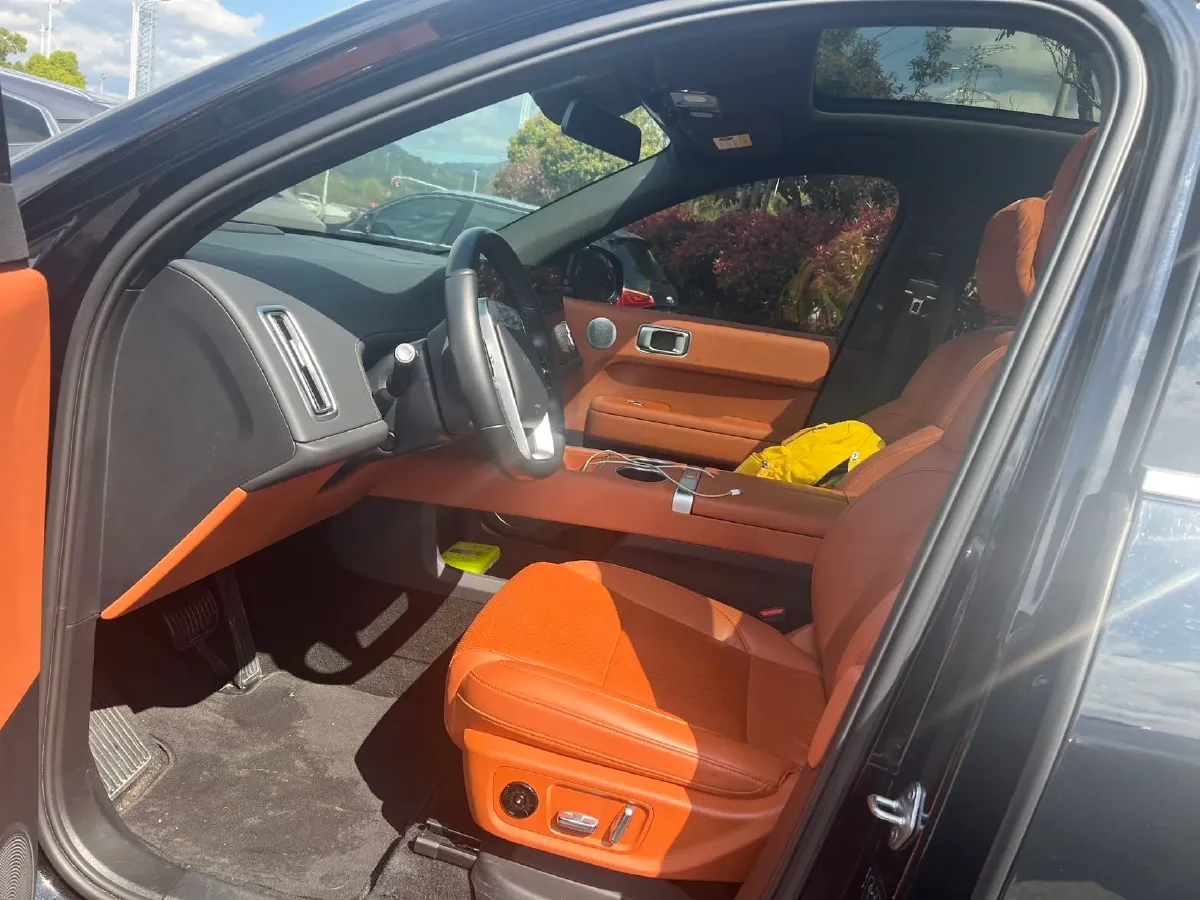 2024 Li L6 Range Extended 154HP L4 REEV 36.8KWH,autocango,china used car exporter,china ev exporter,chinese used car exporter,chinese used ev exporter