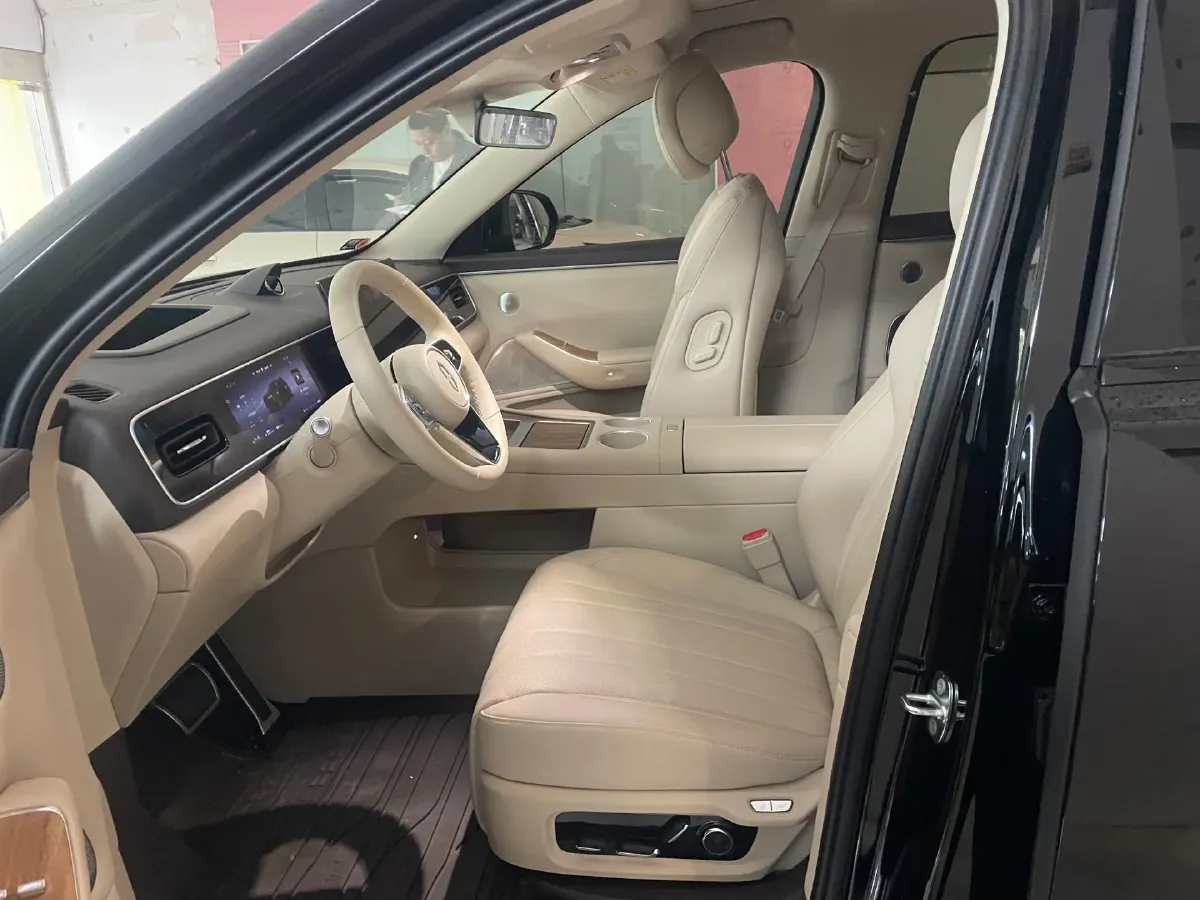 2026 AITO AITO M7 REEV 160HP REEV,autocango,china used car exporter,china ev exporter,chinese used car exporter,chinese used ev exporter