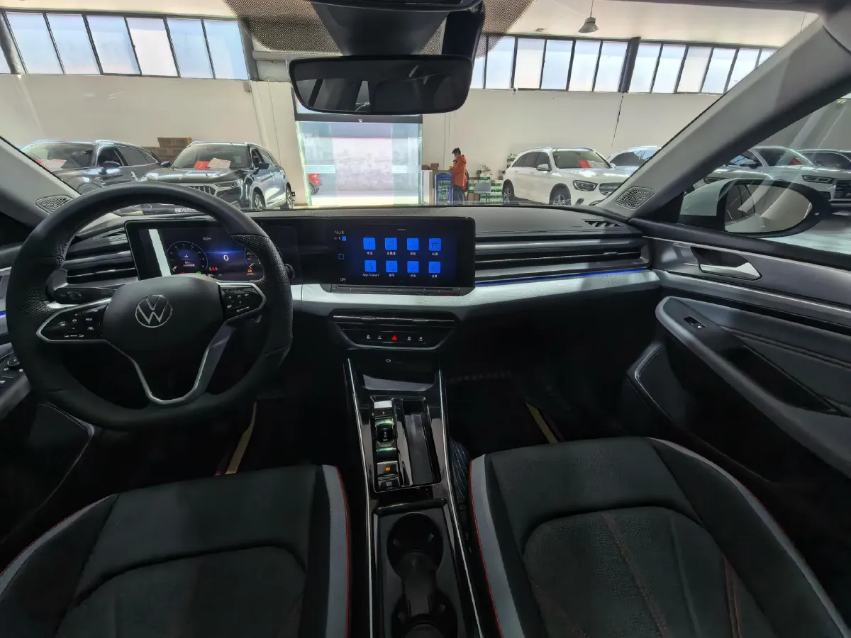 2024 Volkswagen Lamando 1.4T 150HP L4 7DCT,autocango,china used car exporter,china ev exporter,chinese used car exporter,chinese used ev exporter