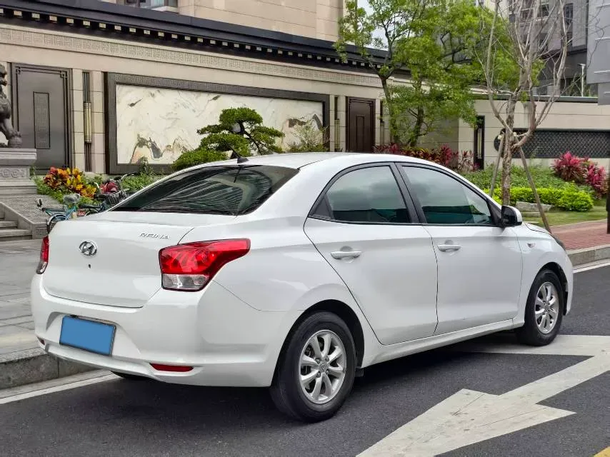 2017 Hyundai Reina 1.4L 95HP L4 4AT,autocango,china used car exporter,china ev exporter,chinese used car exporter,chinese used ev exporter