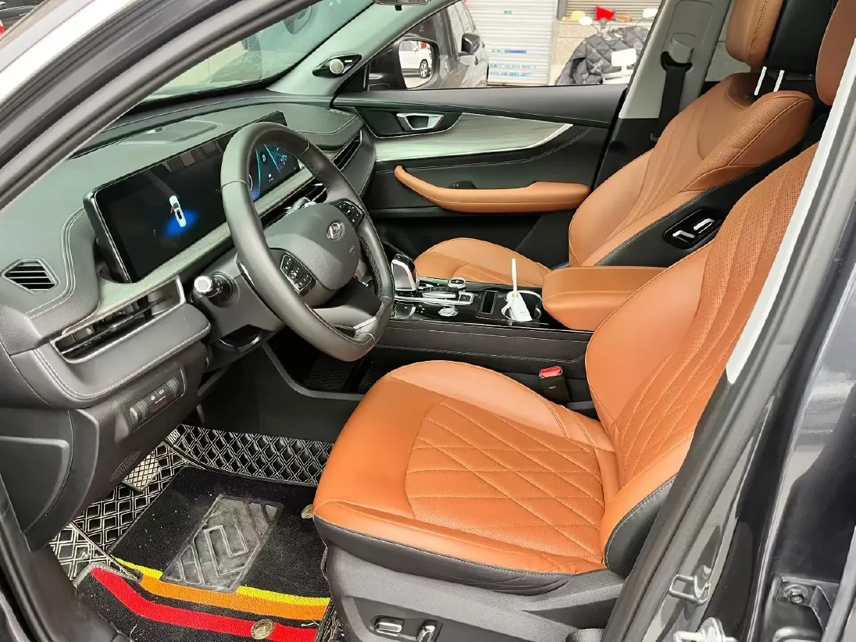 2022 Chery Tiggo 8 PRO 1.6T 197HP L4 7DCT,autocango,china used car exporter,china ev exporter,chinese used car exporter,chinese used ev exporter