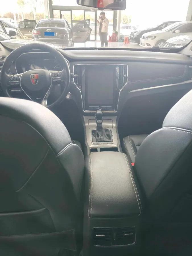 2020 Roewe i6 1.5T 169HP L4 7DCT,autocango,china used car exporter,china ev exporter,chinese used car exporter,chinese used ev exporter