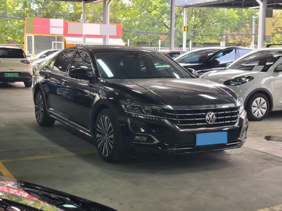 2019 Volvo V40 1.5T 152HP L4 6AT,autocango,china used car exporter,china ev exporter,chinese used car exporter,chinese used ev exporter