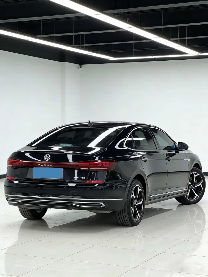 2025 Volkswagen Passat 2.0T 220HP L4 7DCT,autocango,china used car exporter,china ev exporter,chinese used car exporter,chinese used ev exporter