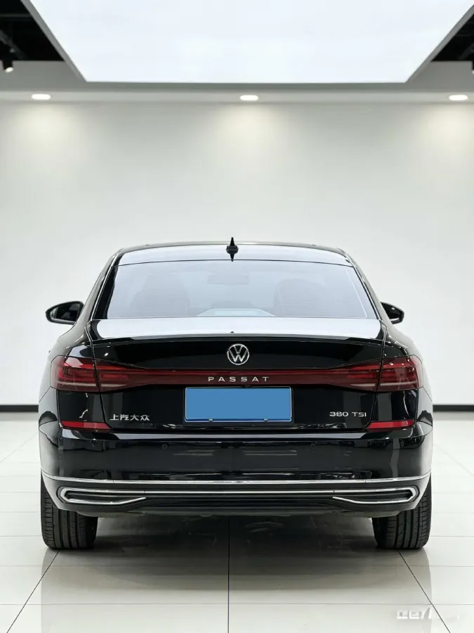 2025 Volkswagen Passat 2.0T 220HP L4 7DCT,autocango,china used car exporter,china ev exporter,chinese used car exporter,chinese used ev exporter