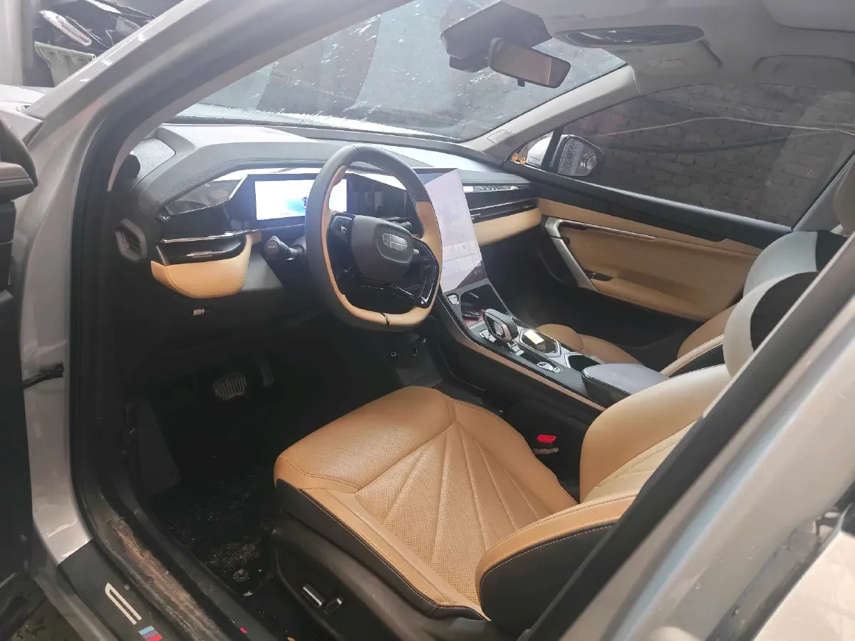 2023 Geely StarRay 1.5T 181HP L4 7DCT,autocango,china used car exporter,china ev exporter,chinese used car exporter,chinese used ev exporter