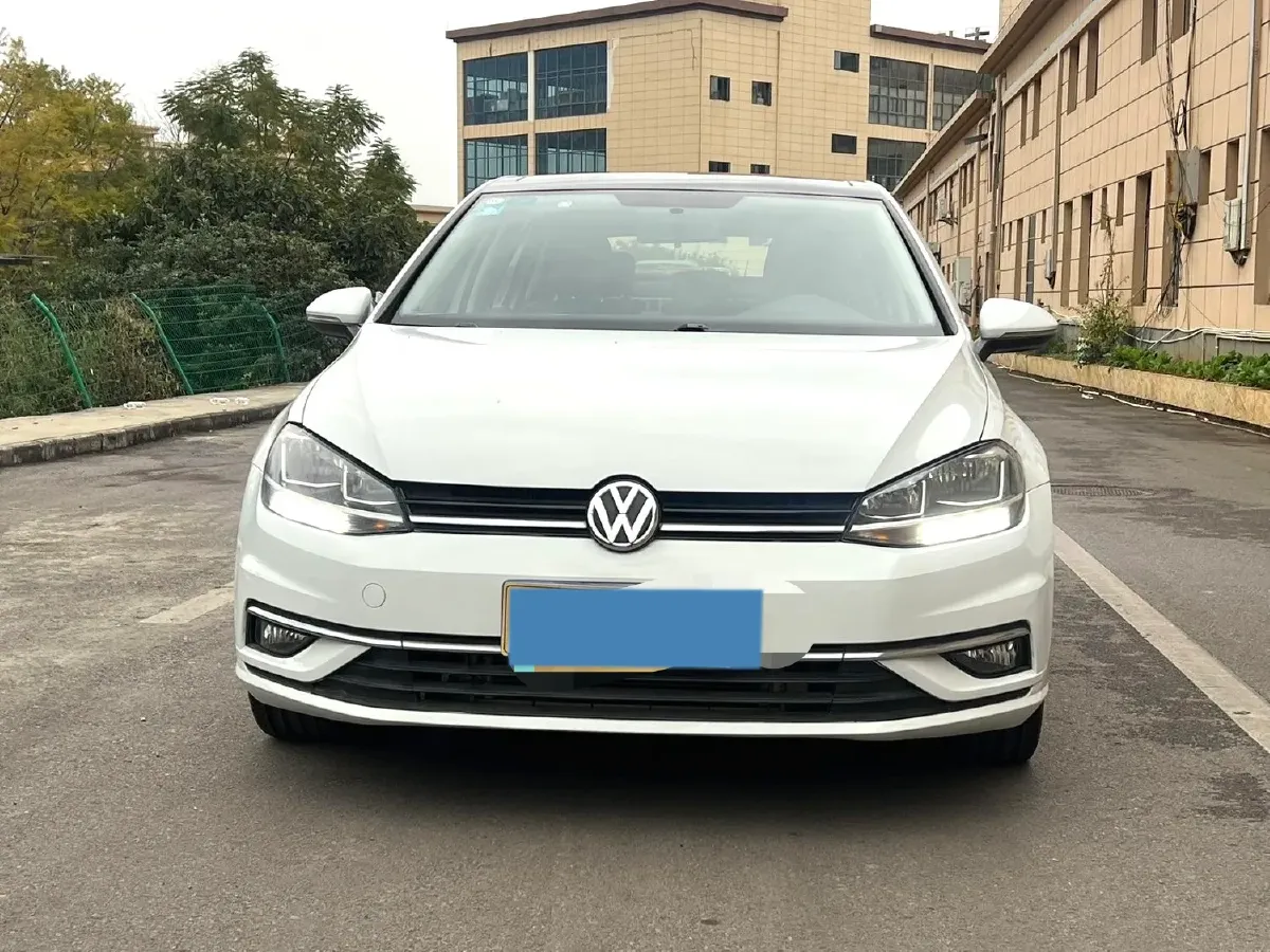 2020 Volkswagen Golf 1.2T 116HP L4 7DCT,autocango,china used car exporter,china ev exporter,chinese used car exporter,chinese used ev exporter
