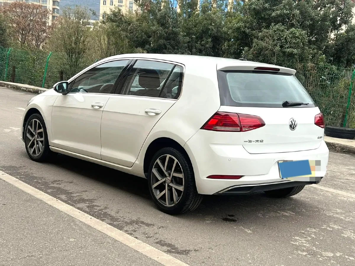 2020 Volkswagen Golf 1.2T 116HP L4 7DCT,autocango,china used car exporter,china ev exporter,chinese used car exporter,chinese used ev exporter