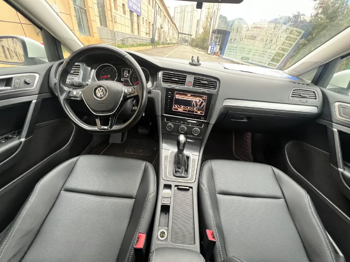 2020 Volkswagen Golf 1.2T 116HP L4 7DCT,autocango,china used car exporter,china ev exporter,chinese used car exporter,chinese used ev exporter