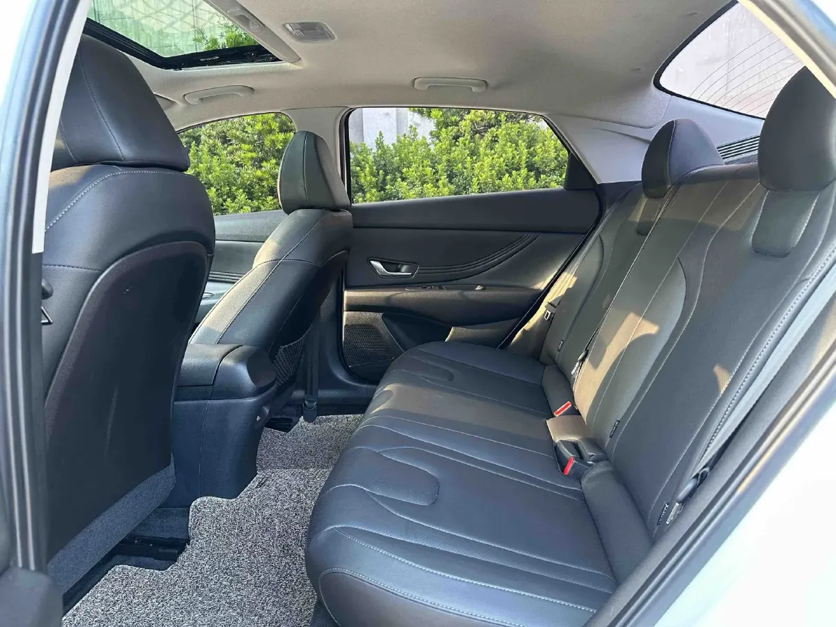 2022 Hyundai Elantra 1.5L 115HP L4 CVT,autocango,china used car exporter,china ev exporter,chinese used car exporter,chinese used ev exporter