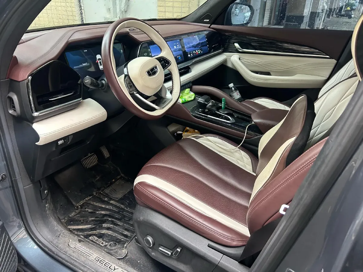 2021 Geely Monjaro 2.0T 218HP L4 7DCT,autocango,china used car exporter,china ev exporter,chinese used car exporter,chinese used ev exporter