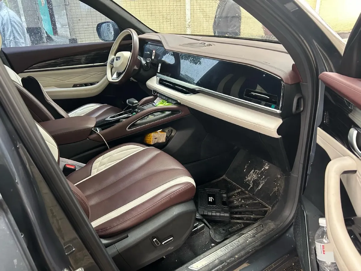 2021 Geely Monjaro 2.0T 218HP L4 7DCT,autocango,china used car exporter,china ev exporter,chinese used car exporter,chinese used ev exporter