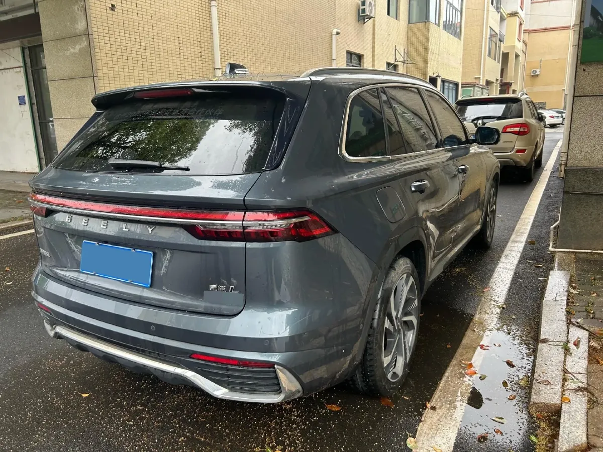 2021 Geely Monjaro 2.0T 218HP L4 7DCT,autocango,china used car exporter,china ev exporter,chinese used car exporter,chinese used ev exporter